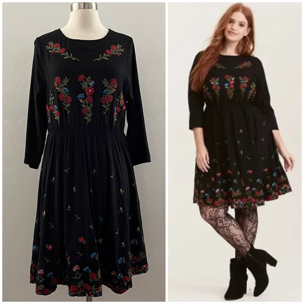 Torrid Embroidered Floral Challis Dress Medium Black Prairie Dark Romantic